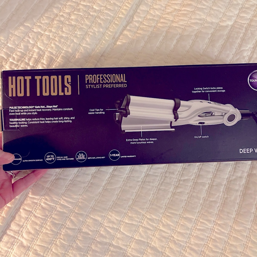 New in Box! Hot Tools Tourmaline Deep Waver